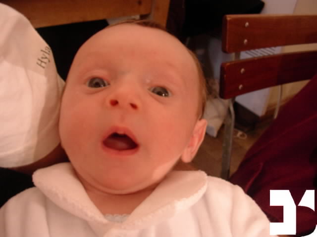 Parenti - Julian - 20041009 13.21 - Battesimo - 572-FDM.JPG